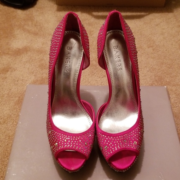 BAKERS Pink Rhinestone Showstopper Platform - Sz 8 - Picture 5 of 8